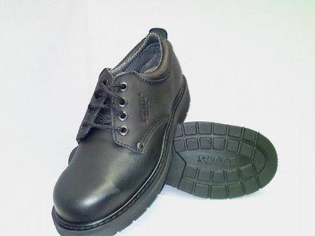 Choclo De Seguridad Dmagno 560, Negro, Acero, Suela Pu-trailer | D' Magno®